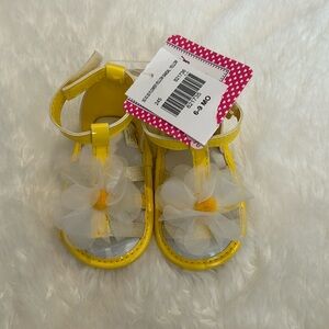 Baby girl yellow flower sandals